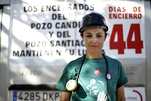 La minera asturiana Concepción Alonso, que ha participado en la protesta minera, a su llegada a Madrid. / ÁLVARO GARCÍA