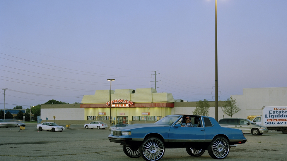 En lo que fue la gran capital del automóvil, los aparcamientos vacíos se usan ahora para espectáculos con coches tuneados.