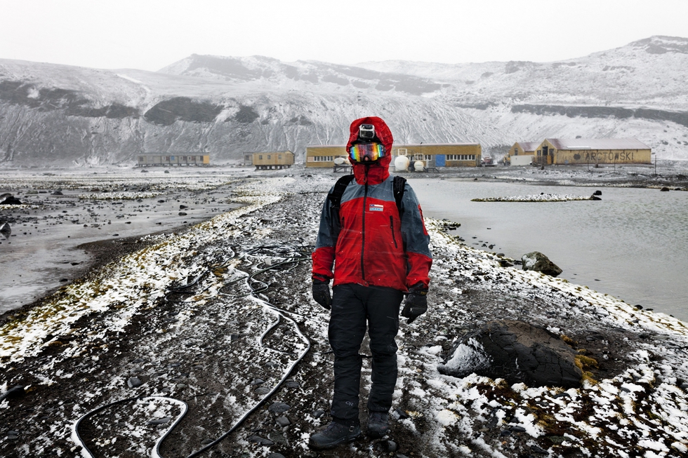 El científico Andrés Marcoleta, en la isla Rey Jorge.
