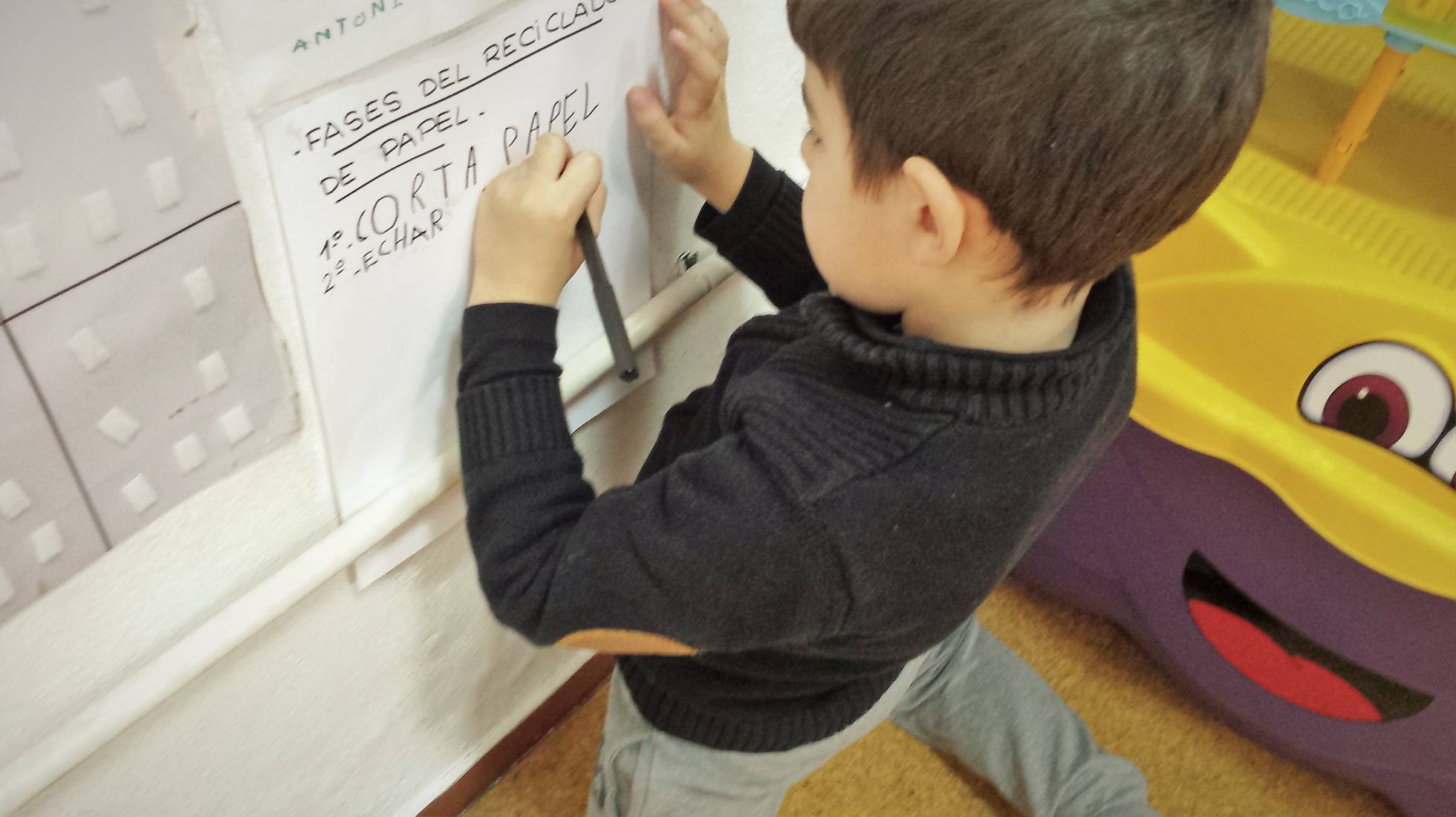 Escribimos las fases del reciclado para no olvidarlas | MERCEDES LÓPEZ