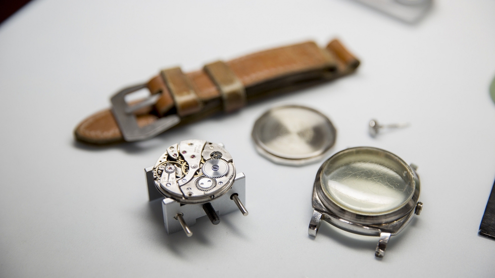 En la nueva planta de Neuchâtel, unos 260 empleados fabrican los componentes de los relojes.