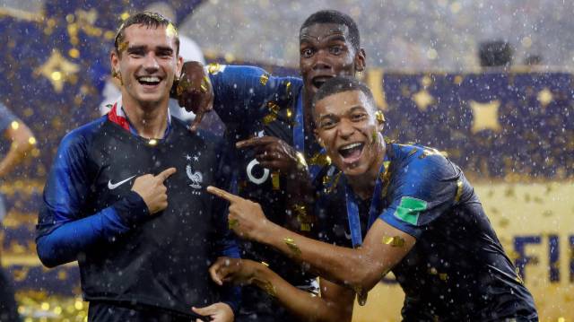 ‘Les bleus’, a la fuerza