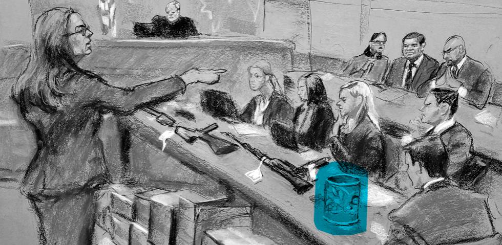 La fiscalía exhibe una lata de jalapeños como prueba.