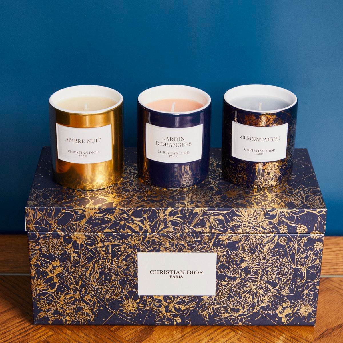 Cofre decorado por Pietro Ruffo que incorpora las tres minivelas más populares de La Collection Privée, de Dior