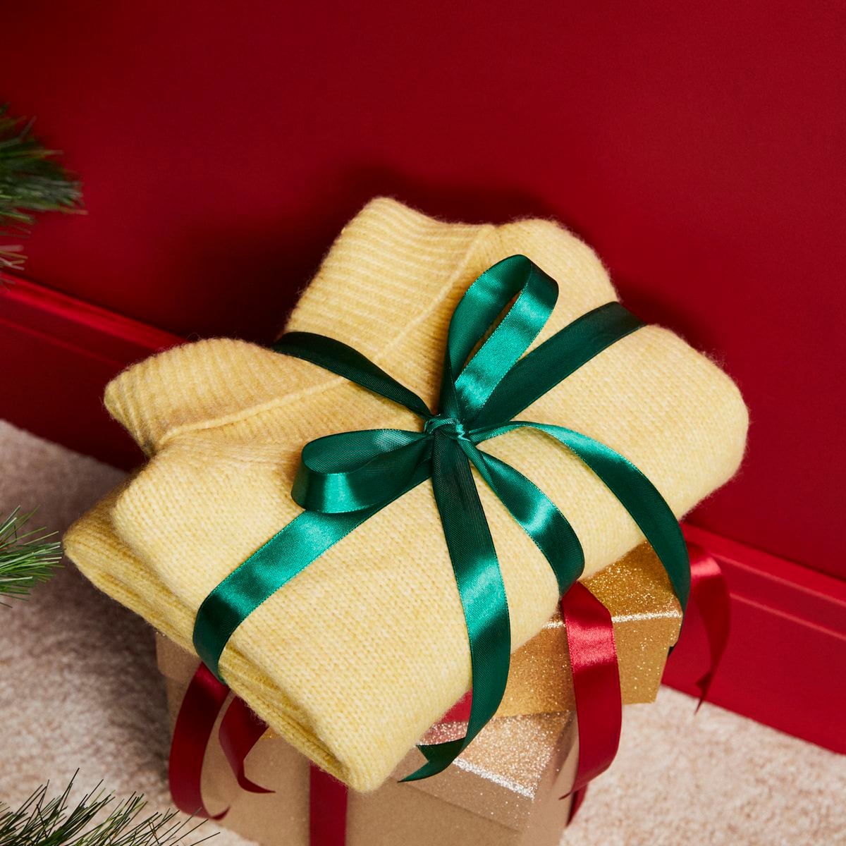 Jersey punto cuello cisne de Zara